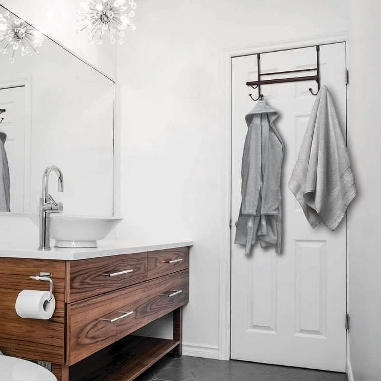 Towel Bar Rack (တဘက်တန်းပါတံခါးချိတ်)