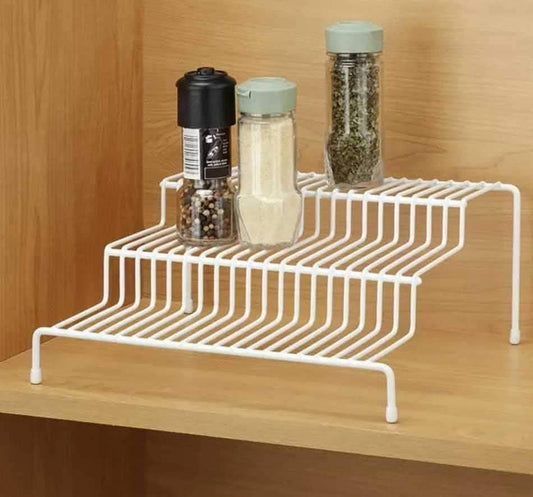 Kitchen shelf (မီးဖိုချောင်အစုံတင်စင်)